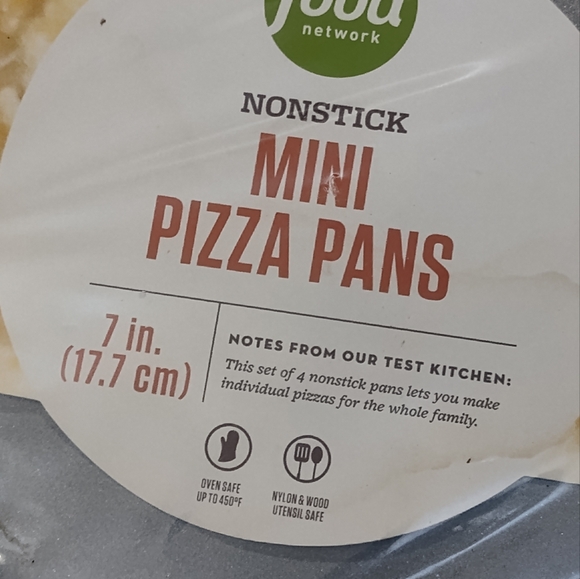 NWT! Food Network 7" Pizza Pans (4pk) - Picture 3 of 6